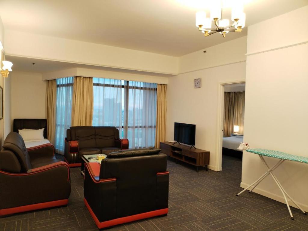 World Service At Times Square Kula Lumpur Kuala Lumpur